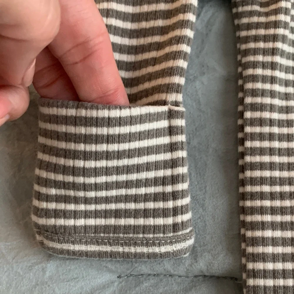 Quincy Mae Ribbed Footie - Picture 2 of 6